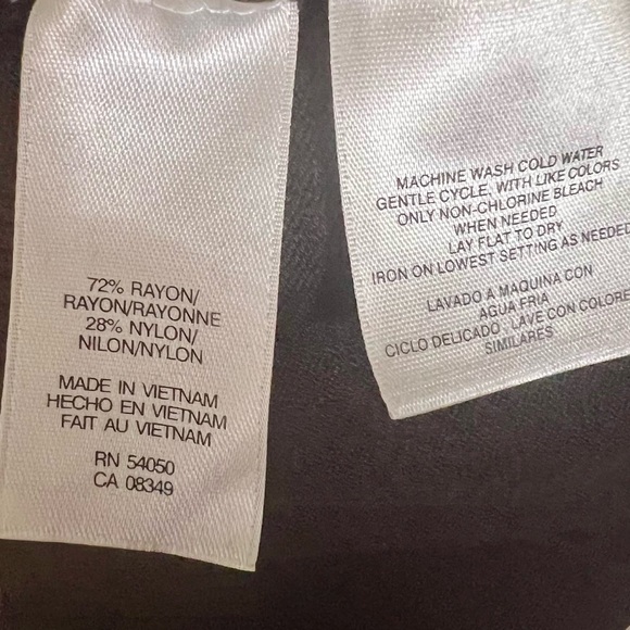 Jones Wear Lightweight Sweater Top - Picture 5 of 5